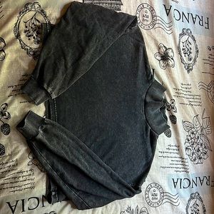 Cropped false turtle neck long sleeve shirt, grey/black, P/S